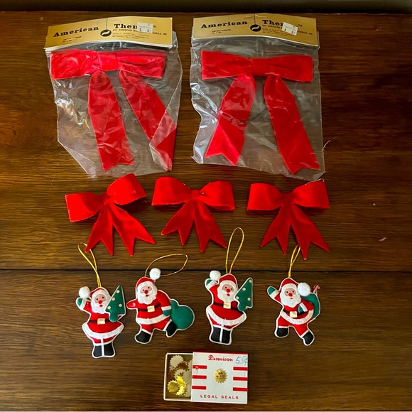 Vintage Christmas Holiday Decor Bundle Red Bows Santa’s - Picture 1 of 14